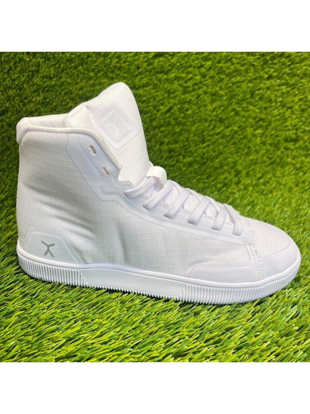 Flux Adapt High Top Trainer White Womens Size 6 Barefoot Minimal Lifting Shoes